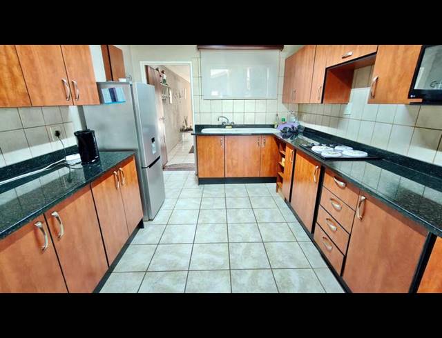 3 BEDROOM HOUSE FOR SALE IN VAAL MARINA